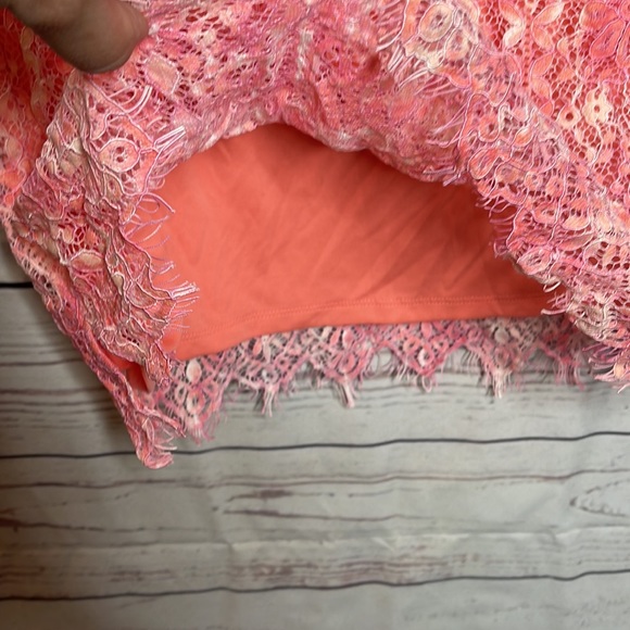 Isaac Mizrahi Live Peachy Pink Lined Lace V Neck S/S Blouse Sz XL! - Picture 3 of 8